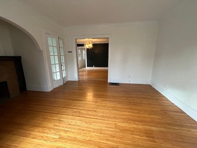 Building Photo - 38 Thayer St