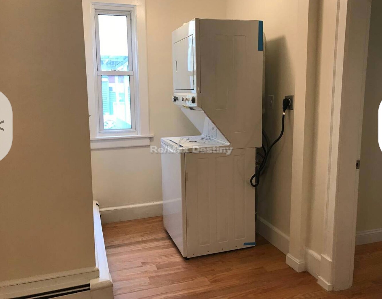 Building Photo - 48 Cameron Ave