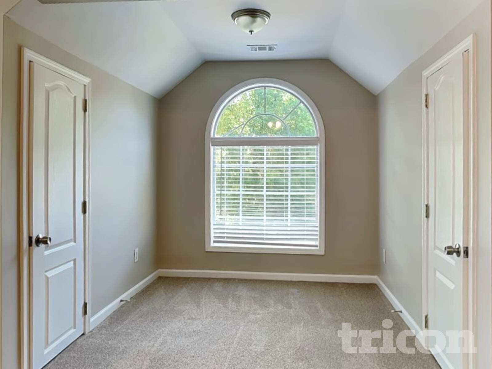 Building Photo - 1219 Falls Creek Ct