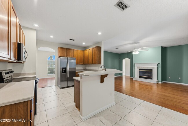 Building Photo - 593 Grand Parke Dr