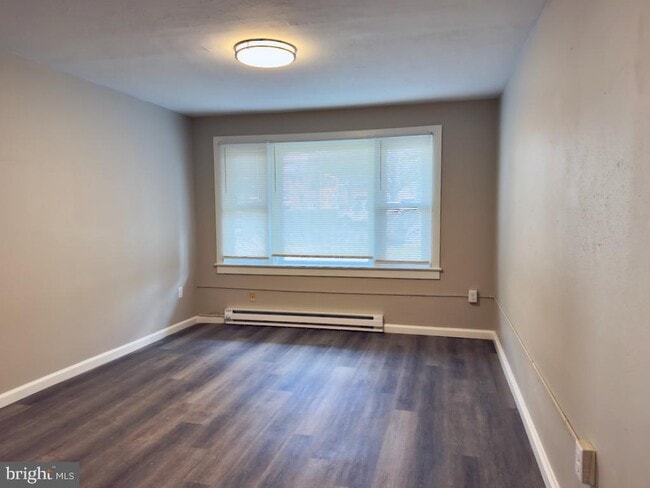 Building Photo - 31 S Main St