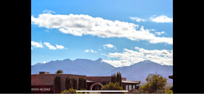 Building Photo - 1012 W Desert Hills Dr