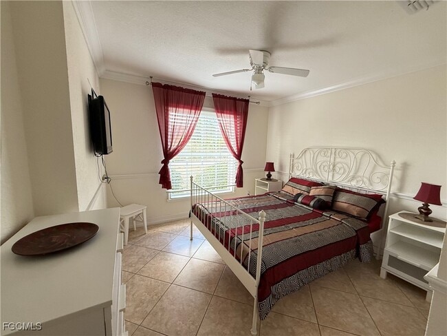 Building Photo - 902 McArthur Ave