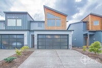 Building Photo - 12323 NE 116th Way