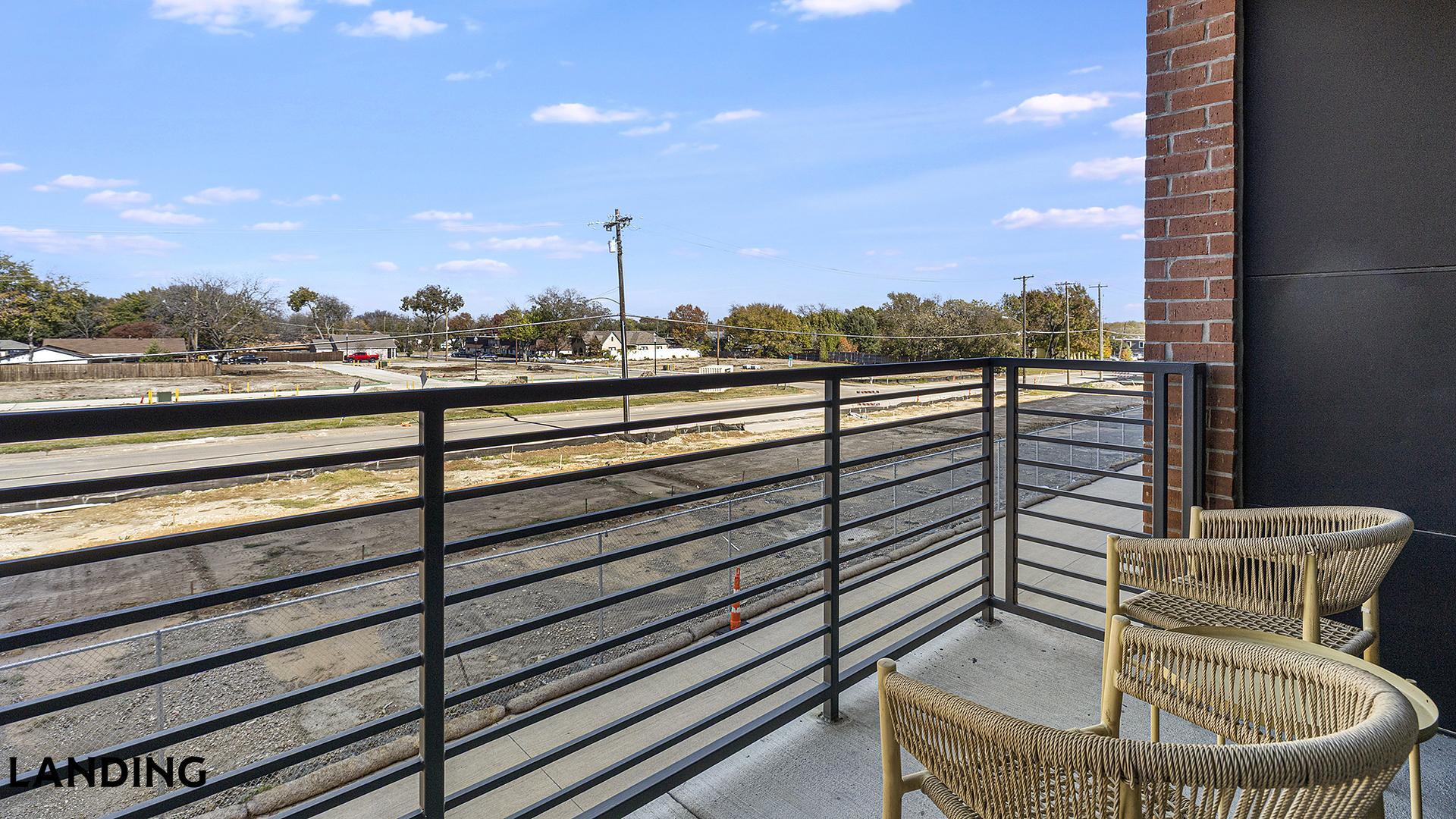 Building Photo - 1345 E 15th St