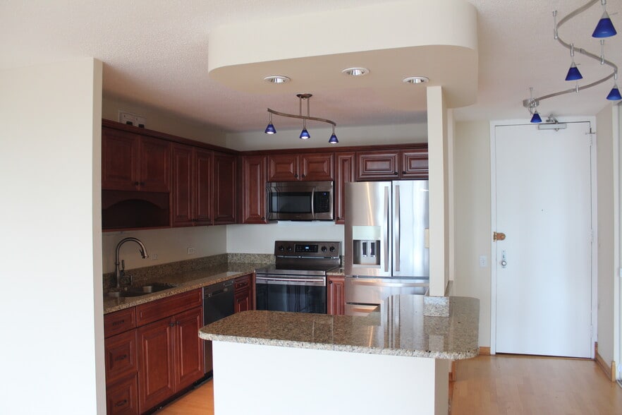 Building Photo - 405 N Wabash Ave