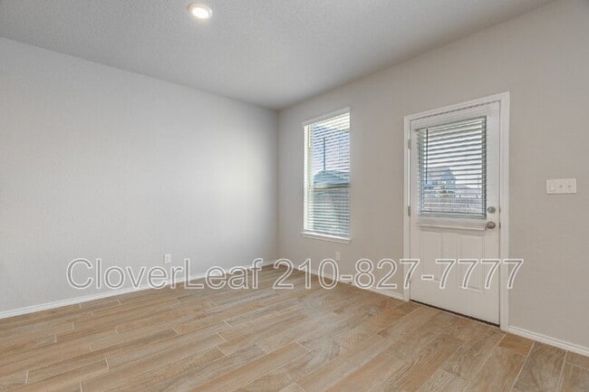 Building Photo - 238 Jaycen Ln