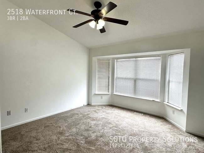 Building Photo - Lovely  3 bedroom, 2 bathroom home located...