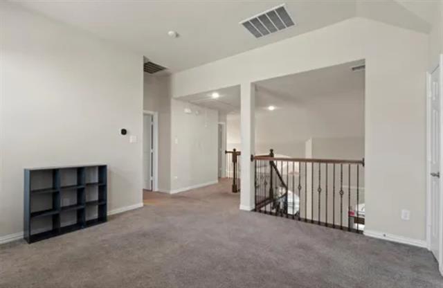 Building Photo - 153 Pinewood Ave