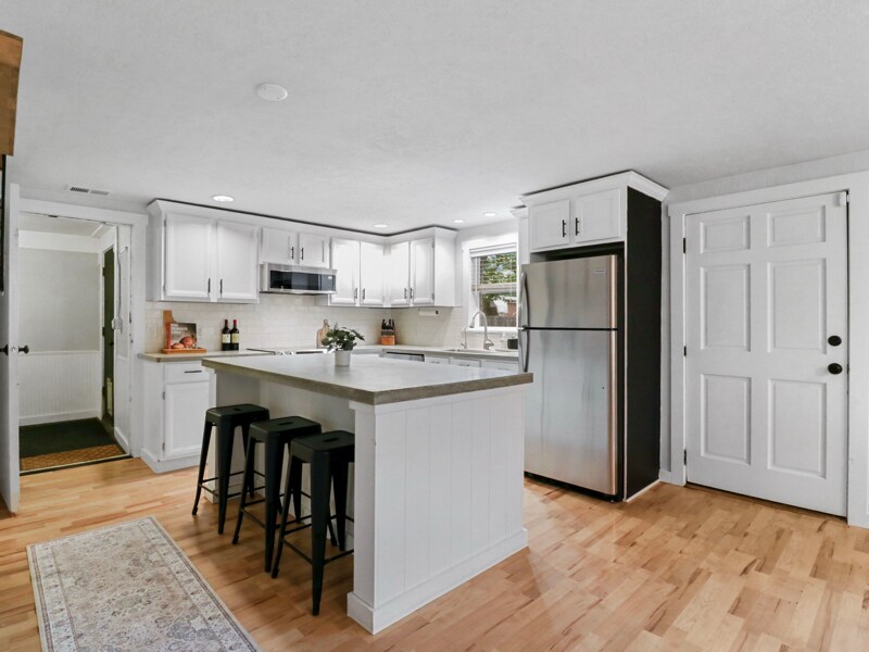 Building Photo - 4 Randall St