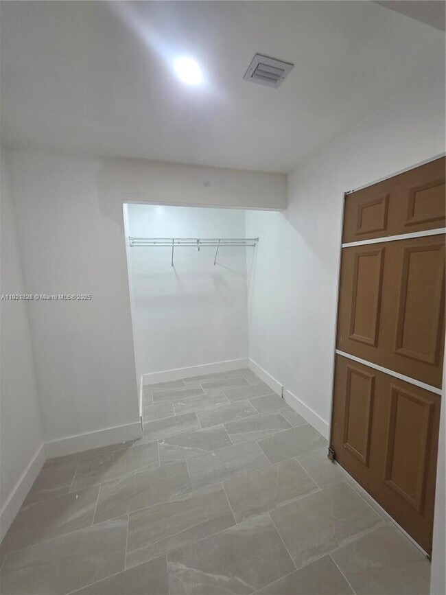 Building Photo - 21210 SW 119th Ave