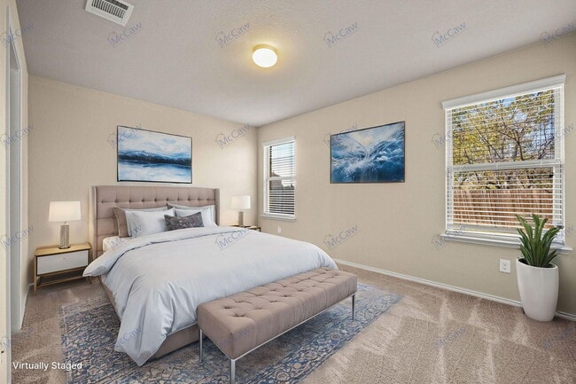 Building Photo - 2492 Saldana Dr