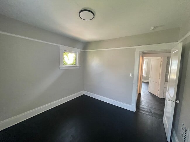 Building Photo - SECTION 8 AND EDEN ACCEPTED!! Stunning 4-Bedroom Home Available Now!