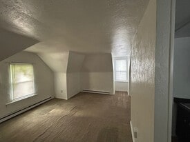 Building Photo - 120 S Graham St