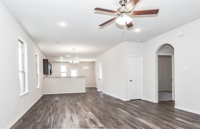 Building Photo - 826 Wembley Wood Wy