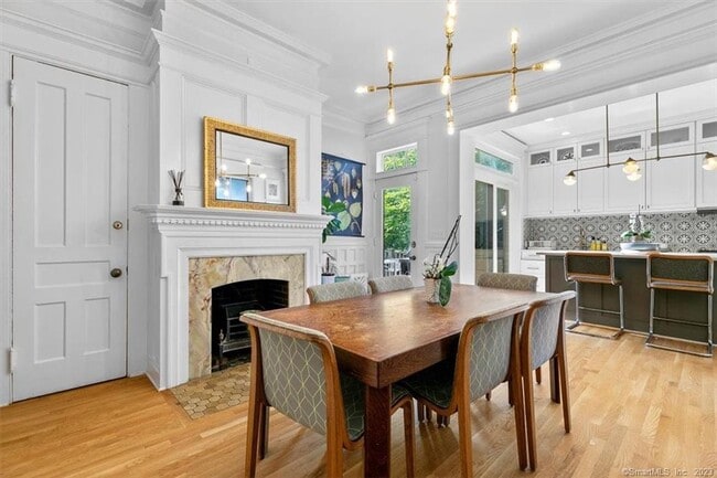 Building Photo - 20 Academy St