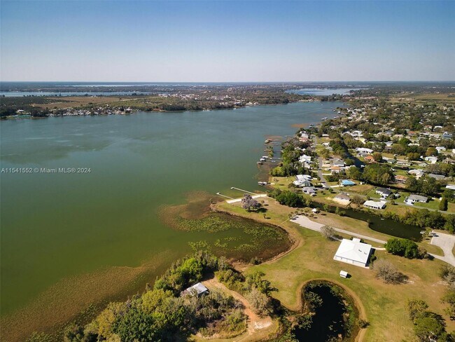 Building Photo - 101 Jasmine Ct