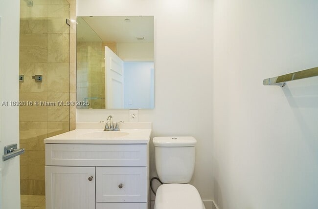 Building Photo - 3500 Island DPH01 Is