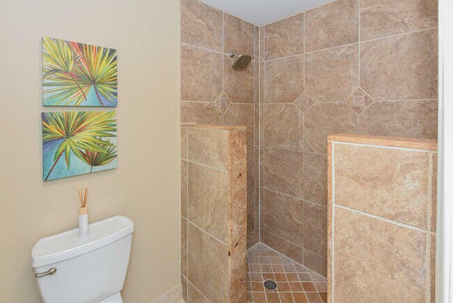 Building Photo - 11 Atrium Cir