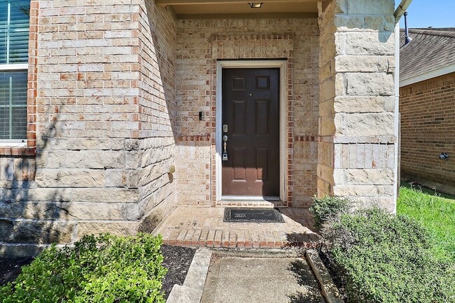 Building Photo - 8314 Hampton Bay Drive