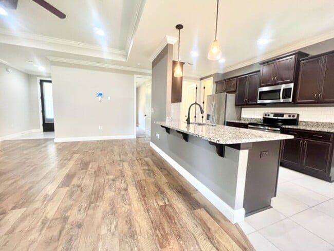 Building Photo - 113 Kailyn Ct