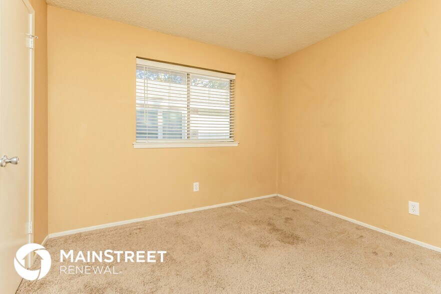 Building Photo - 4622 Burdock Dr
