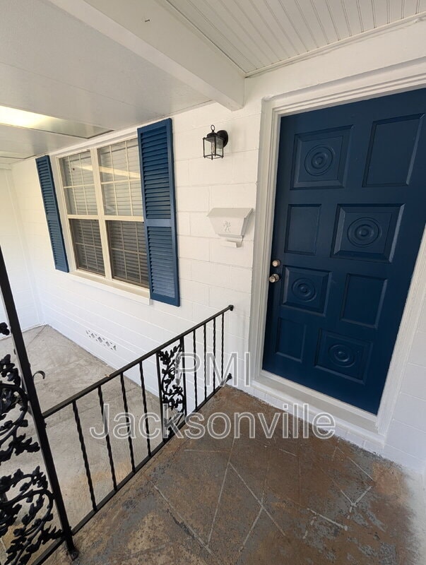 Building Photo - 7069 Perke Dr