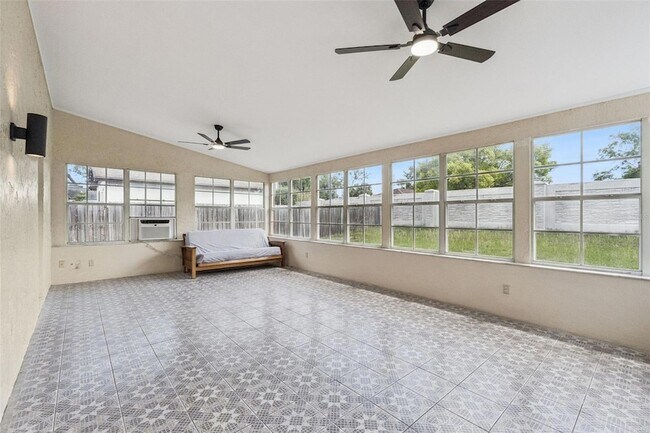 Building Photo - 4136 Tall Tree Dr