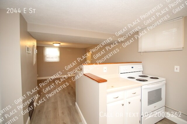 Building Photo - 2044 E St-