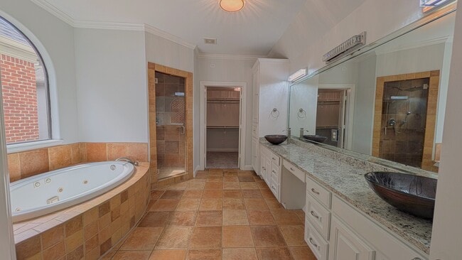 Building Photo - 1307 Riverine Ct