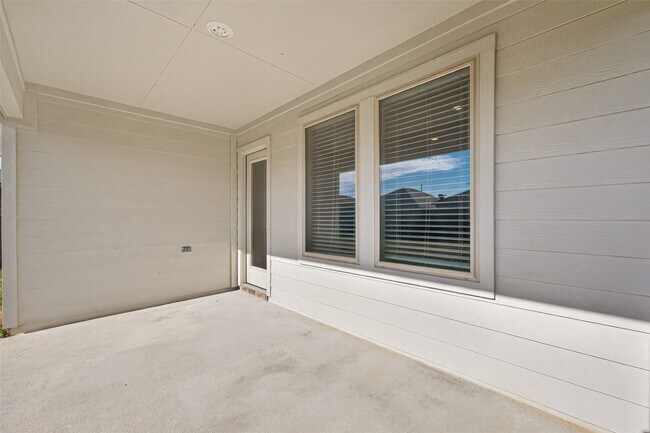 Building Photo - 21254 Ivy Wds Ct