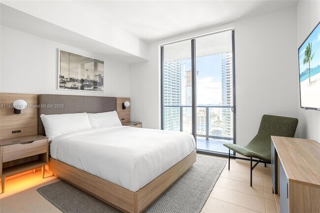 Building Photo - 159 NE 6th St