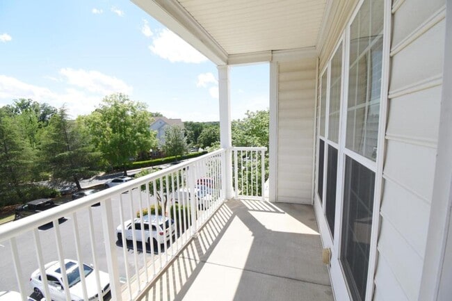 Building Photo - 14945 Santa Lucia Dr