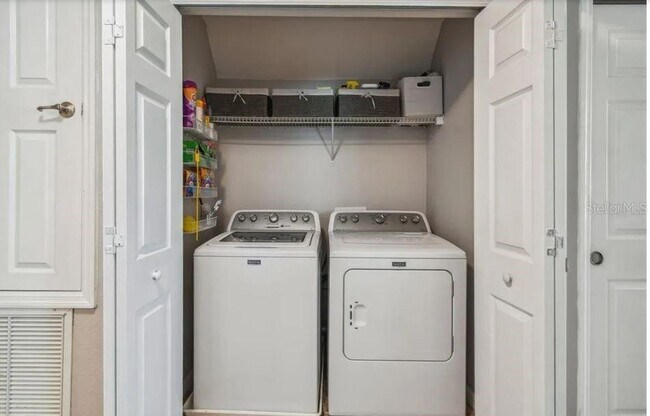 Building Photo - 2403 Hassonite St