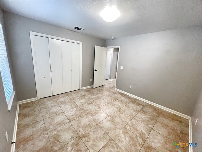 Building Photo - 1768 Kuehler Ave