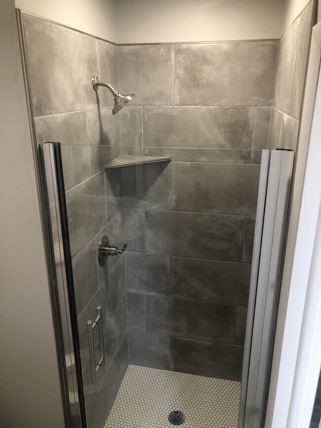 Building Photo - 2209 Iowa St