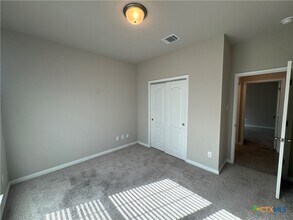 Building Photo - 2214 Wasabi Rd