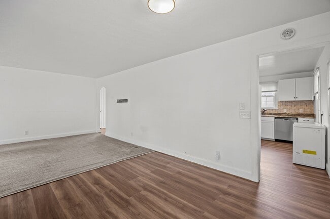 Building Photo - Cozy Home on a Quiet Street