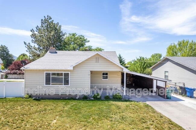 Primary Photo - 732 E 200 N St