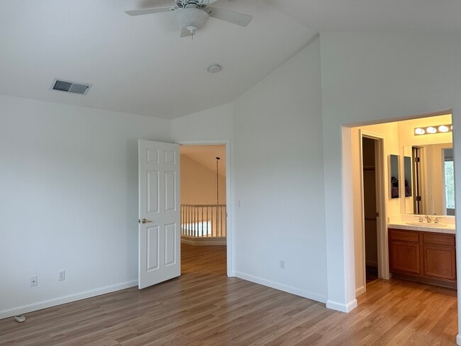 Building Photo - 1708 Spur Ridge Ln