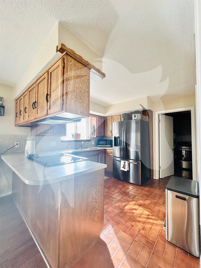 Building Photo - "Cozy Comfort Awaits: 3-Bedroom Home with Fireplace on Twilight Ave, Enid, OK!"