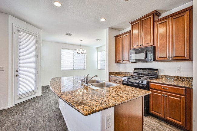 Building Photo - 6360 Beavertail Pond Ave