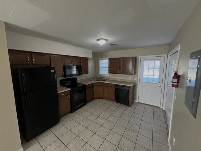 Building Photo - 793 D CHERRY BARK DR