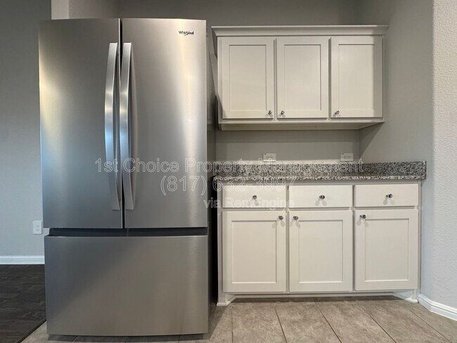 Building Photo - 7948 Oaktown Dr
