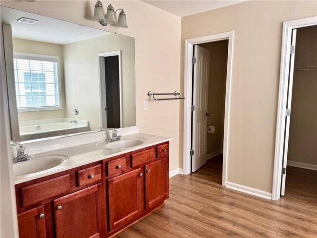 Building Photo - 5235 Cactus Cove Ln