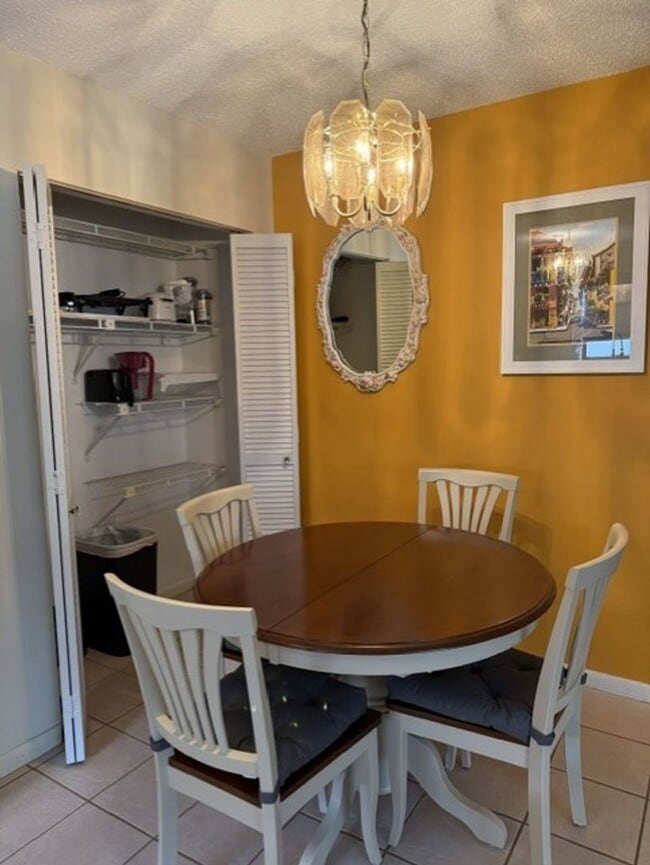 Building Photo - FURNISHED RENTAL IN GATED ORANGE BLOSSOM RANCH