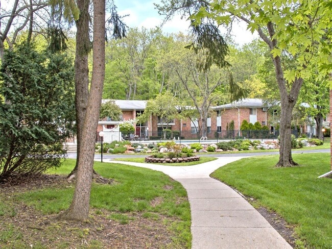 Building Photo - 1217 Island Dr