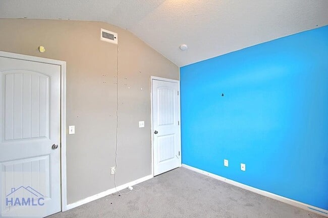 Building Photo - 401-4E2 Barry McCaffrey Blvd