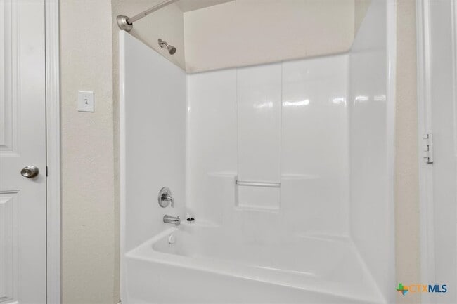 Building Photo - 119 Weatherby Dr