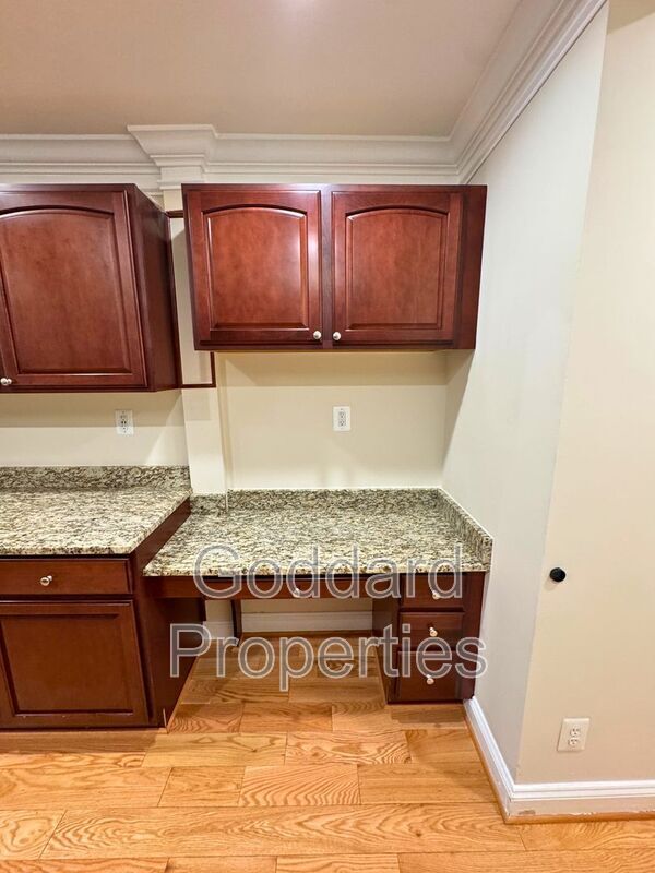 Building Photo - 407 S Wolfe St